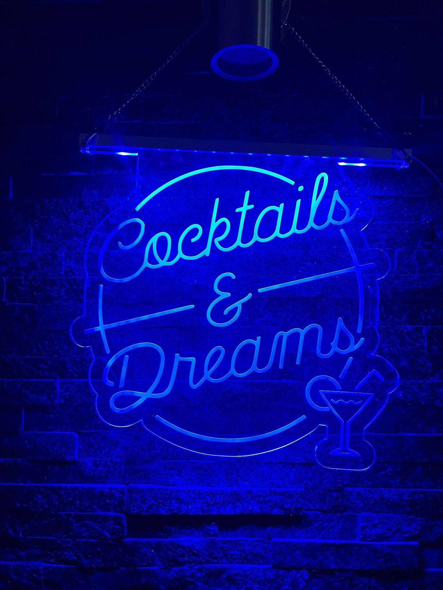 Cocktail-themed LED wall sign for modern interiors