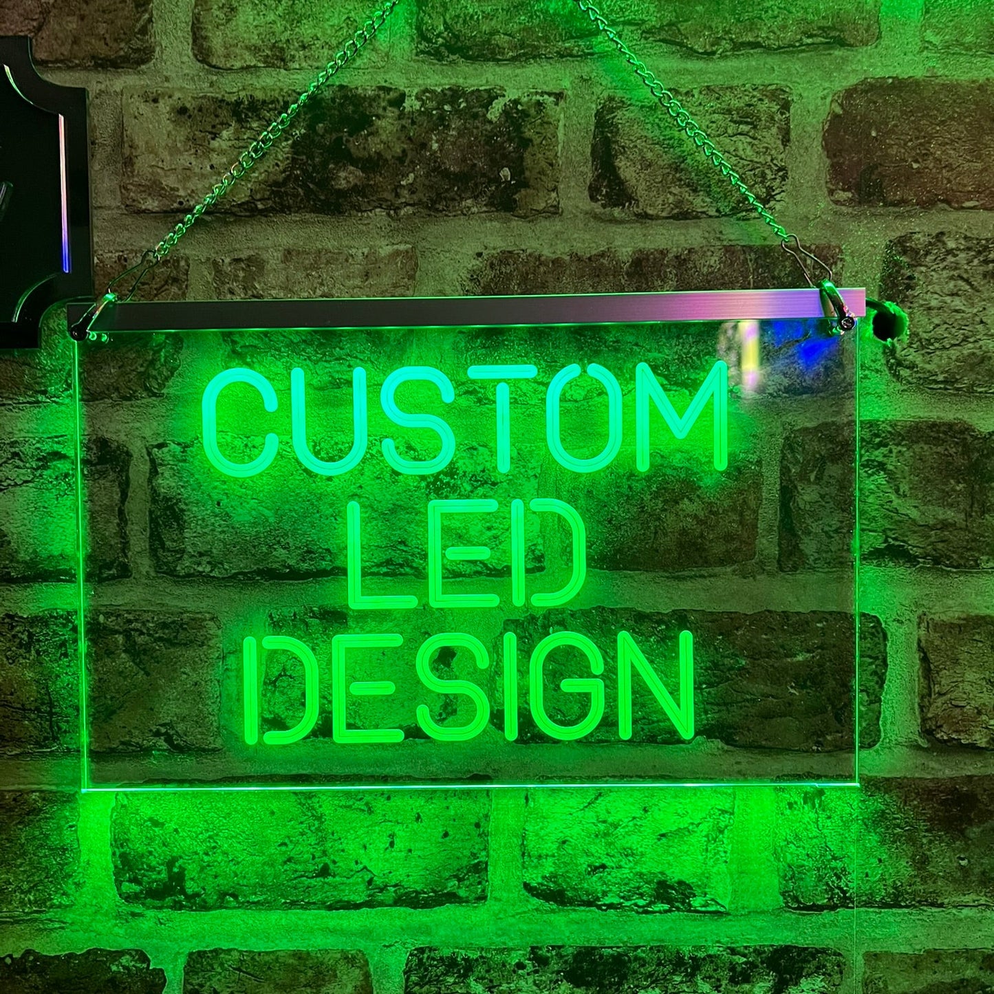 LED sign with colour-changing effects for gaming setups