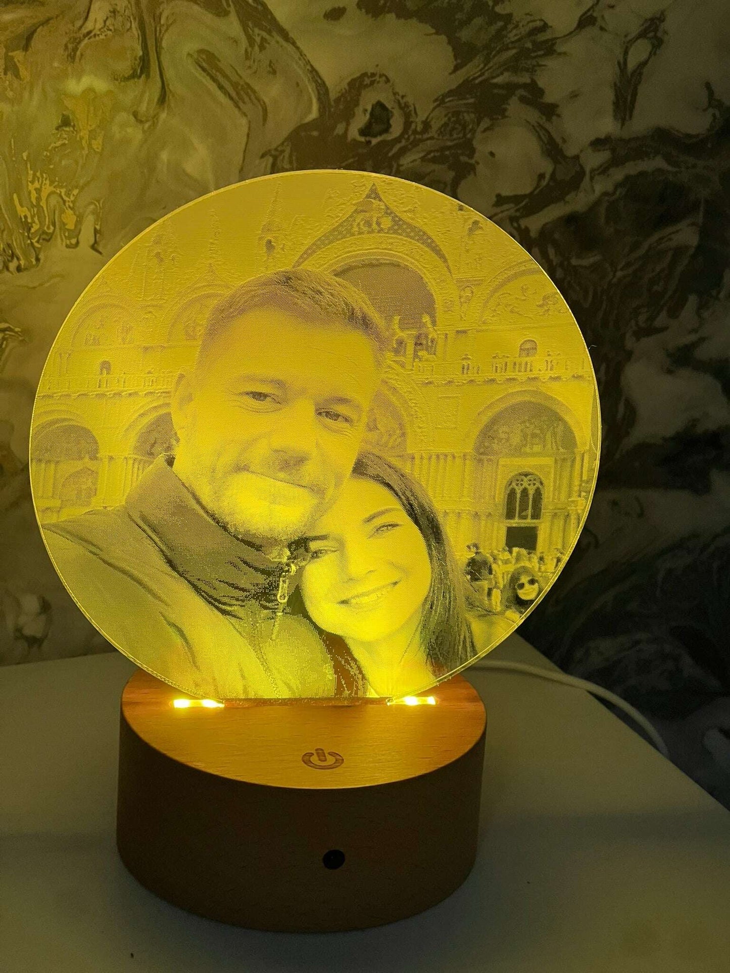 Personalised photo lamp ideal for heartfelt gifting