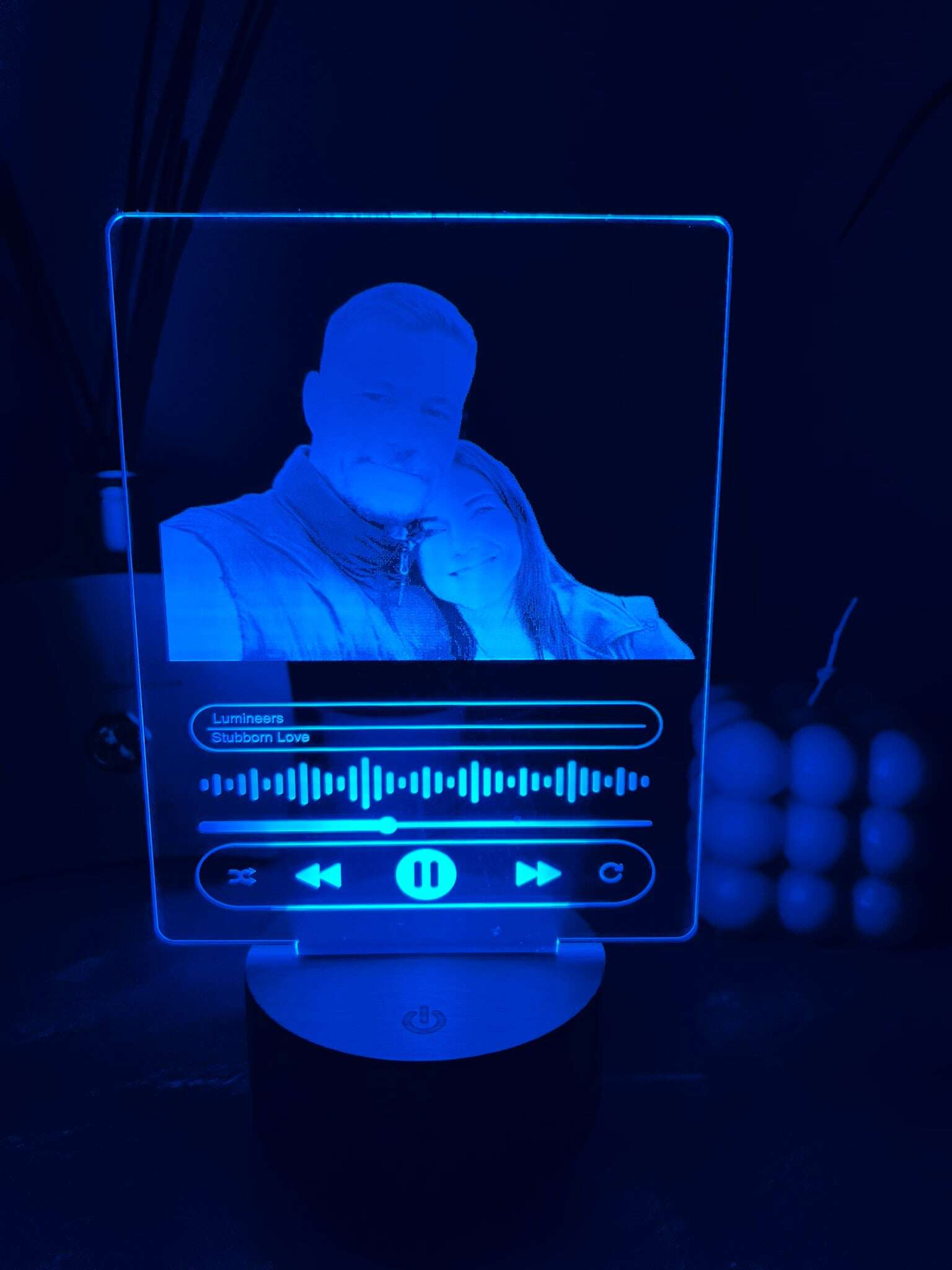 Personalised LED night light capturing love and music